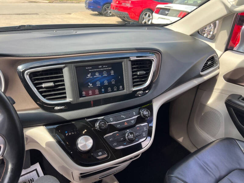 2018 Chrysler Pacifica Touring L