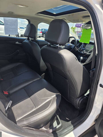 2017 Ford Focus Titanium