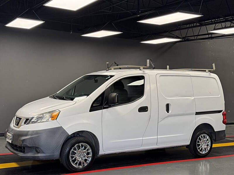 2015 Nissan NV200 S's photo
