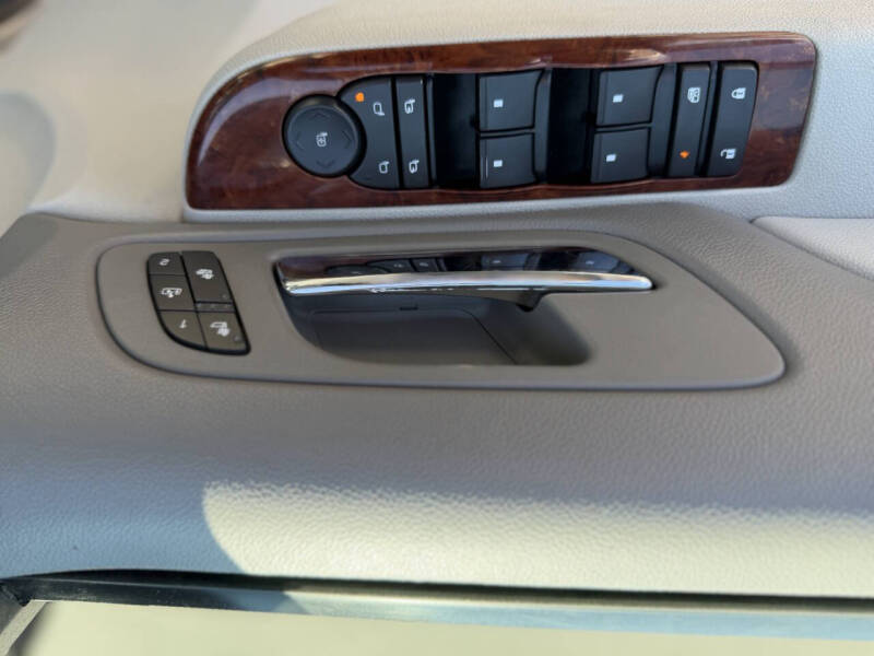 2011 GMC Yukon SLT