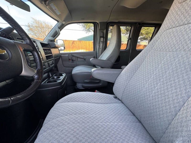 2016 Chevrolet Express LT 3500