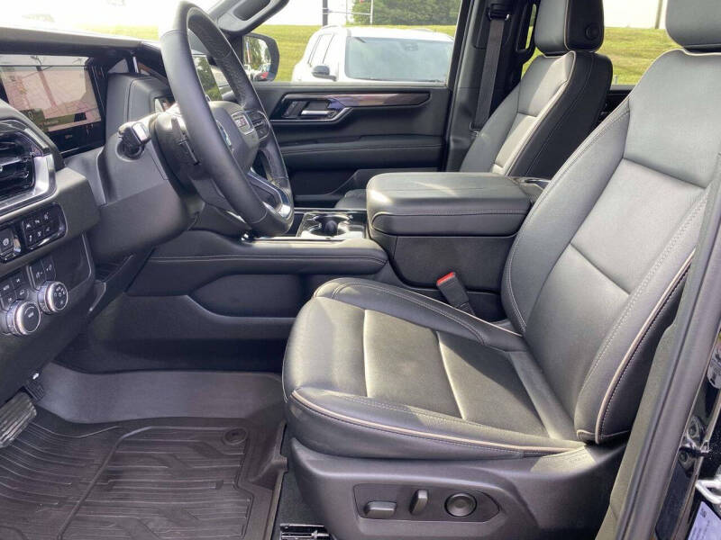 2025 GMC Yukon XL Elevation