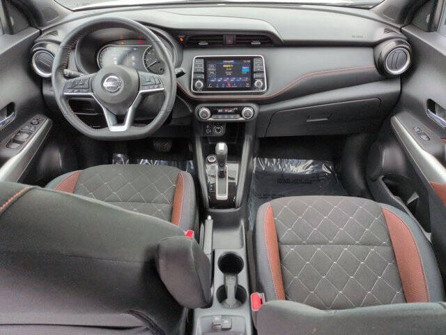 2019 Nissan Kicks SR