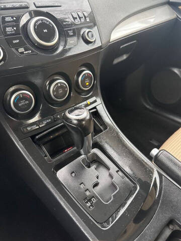 2013 Mazda MAZDA3 i Touring