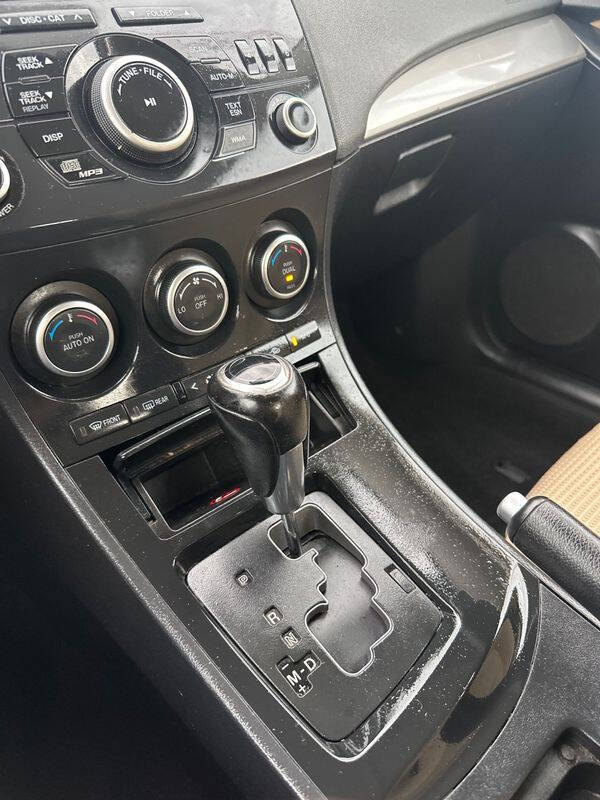 2013 Mazda MAZDA3 i Touring