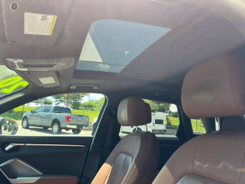 2020 Audi Q3 quattro Premium 45 TFSI