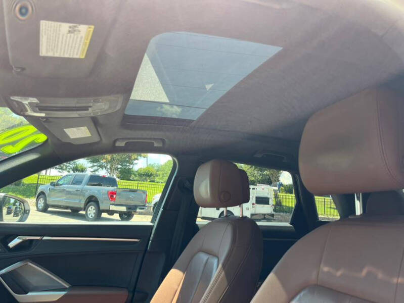 2020 Audi Q3 quattro Premium 45 TFSI