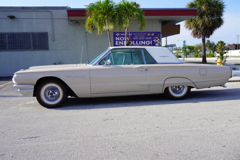 1964 Ford Thunderbird