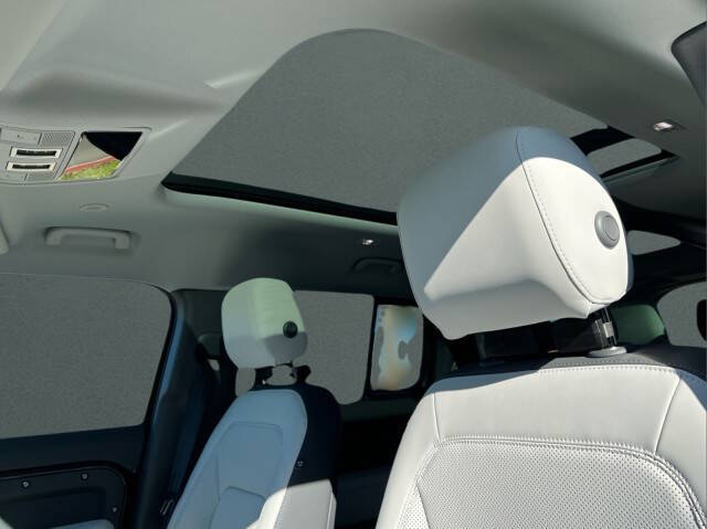 2026 Land Rover Defender 130 P300 S