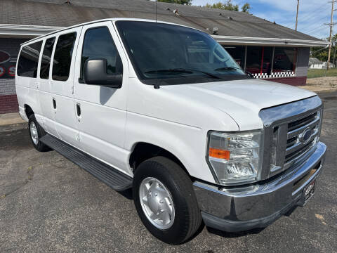 2011 Ford E-Series for sale at PETE'S AUTO SALES LLC - Dayton in Dayton OH
