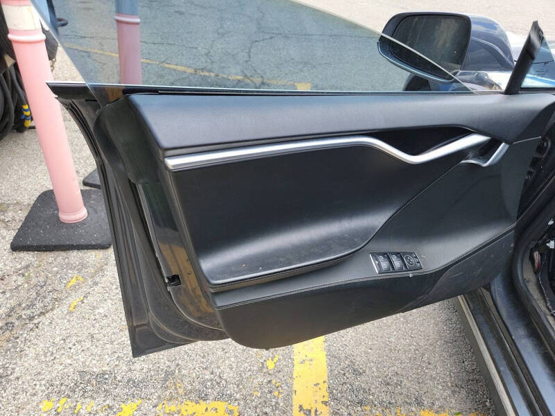 2015 Tesla Model S P85D