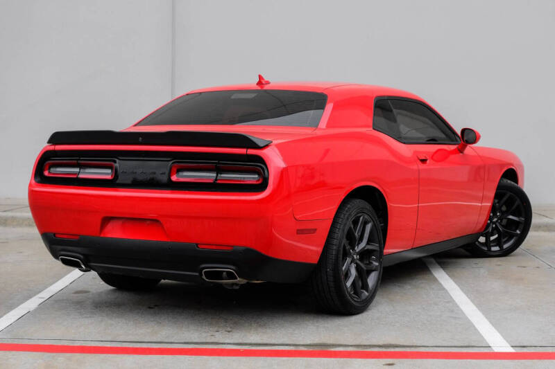 2022 Dodge Challenger SXT