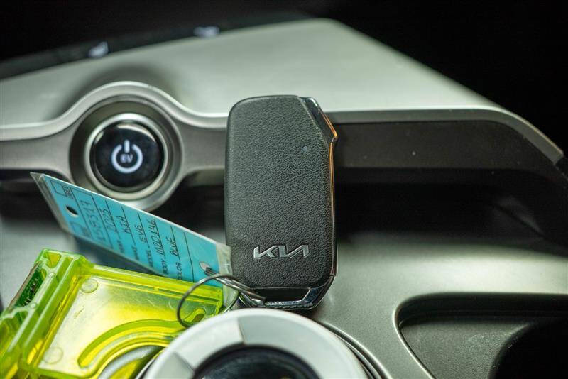 2023 Kia EV6 Light