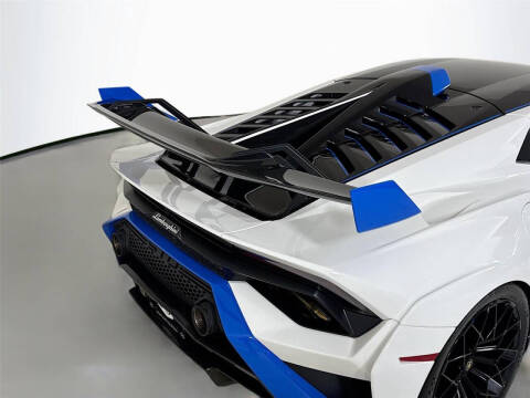2023 Lamborghini Huracan STO