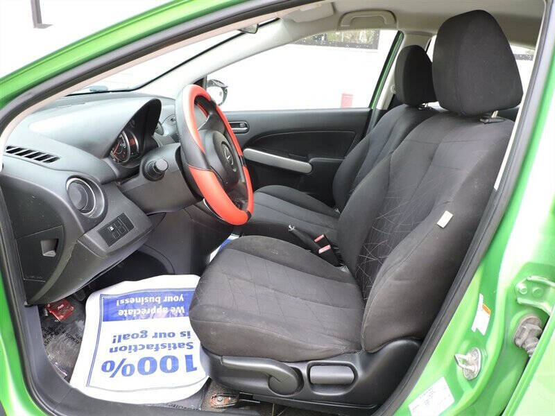 2011 Mazda MAZDA2 Touring