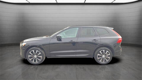 2023 Volvo XC60 B5 Plus Dark Theme