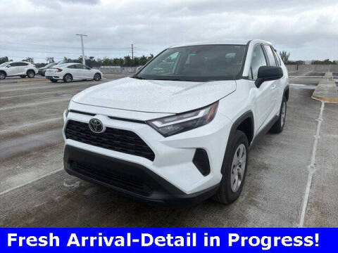 2024 Toyota RAV4 LE