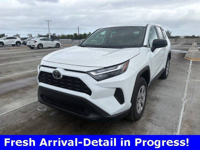 2024 Toyota RAV4 LE