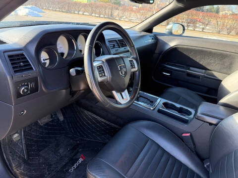 2012 Dodge Challenger SXT Plus