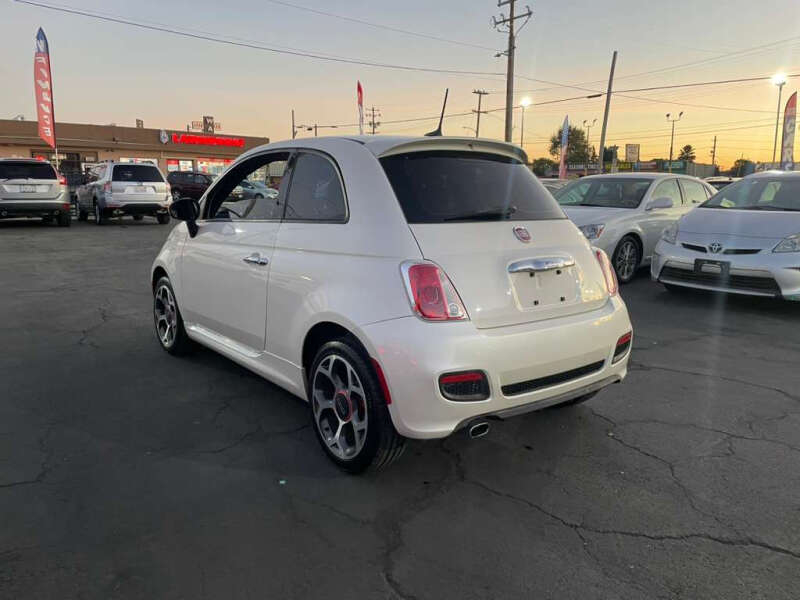 2016 FIAT 500 Sport