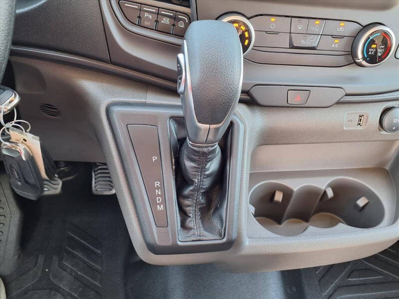 2025 Ford Transit 250