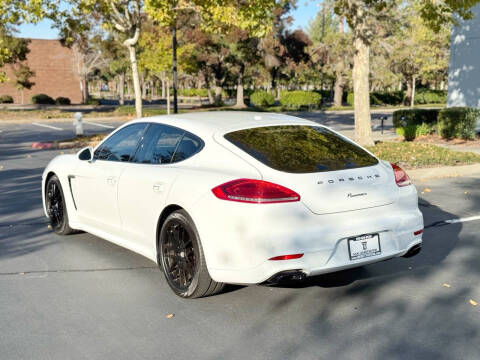 2015 Porsche Panamera