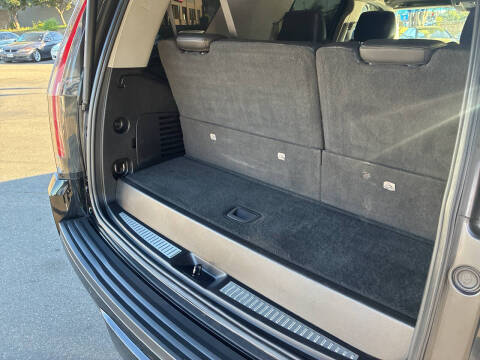 2019 Cadillac Escalade Luxury