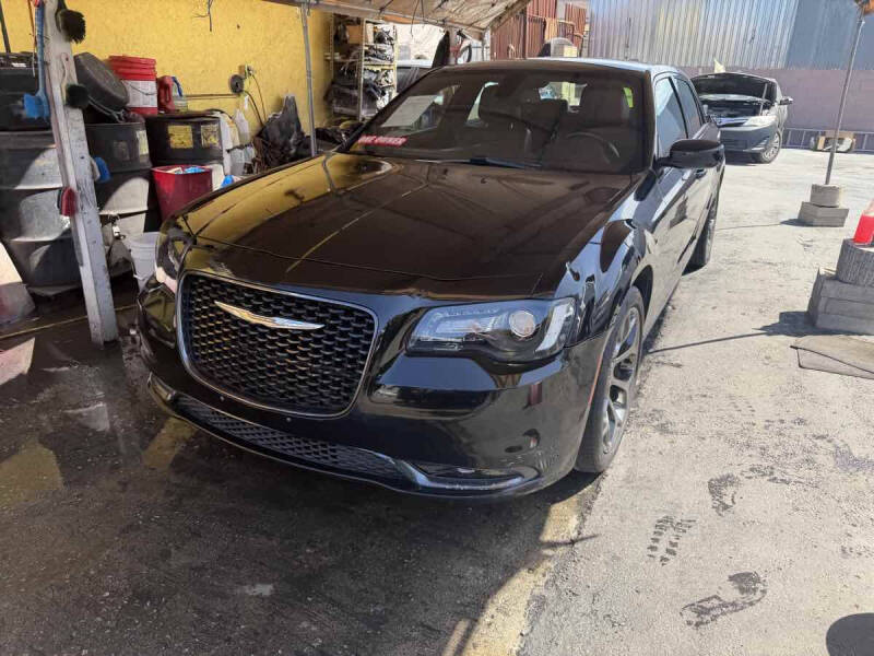 2017 Chrysler 300