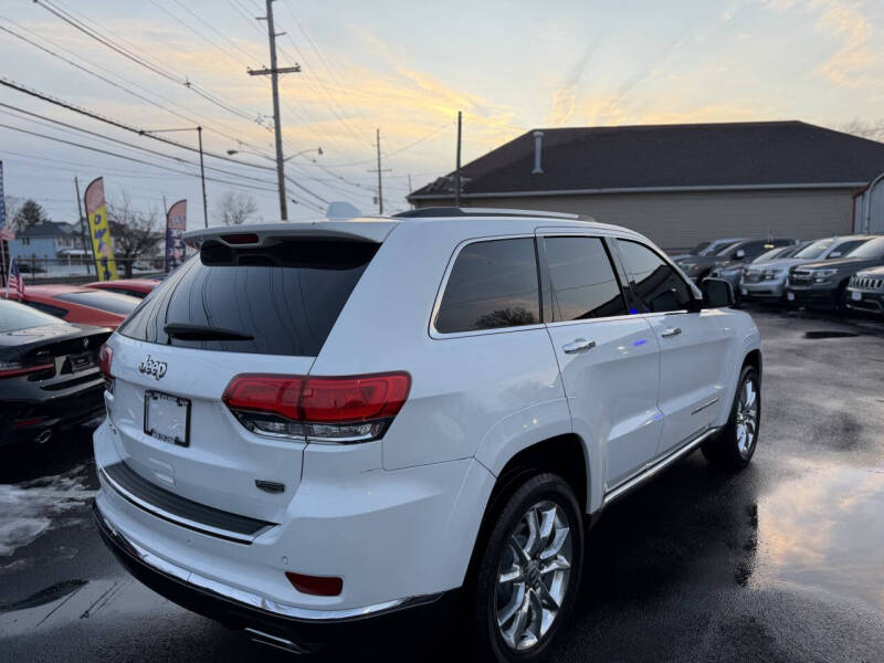 2016 Jeep Grand Cherokee Summit