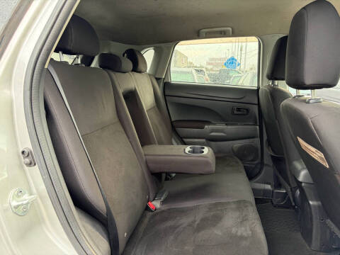 2013 Mitsubishi Outlander Sport ES