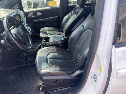 2019 Chrysler Pacifica Touring L Plus