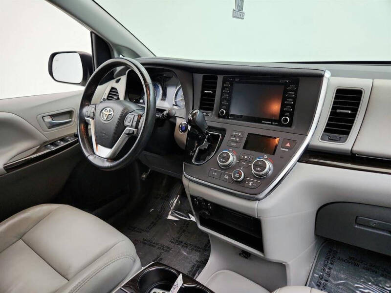 2018 Toyota Sienna