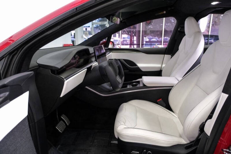 2022 Tesla Model X Plaid