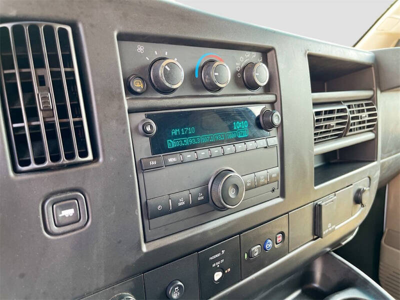 2023 GMC Savana 3500