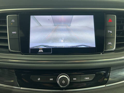 2022 Buick Enclave Essence