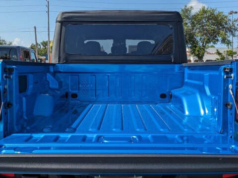 2025 Jeep Gladiator Sport S