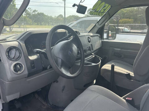 2010 Ford E-Series E-150