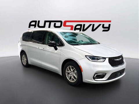 2024 Chrysler Pacifica Touring L