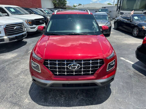 2023 Hyundai Venue for sale at Molina Auto Sales in Hialeah FL