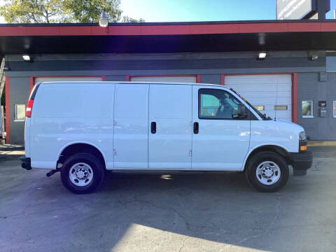 2019 Chevrolet Express 2500