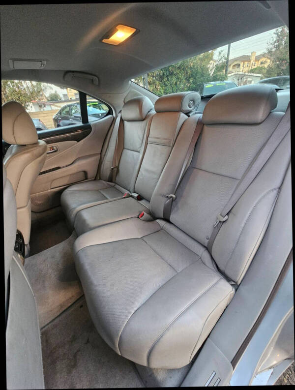 2007 Lexus LS 460