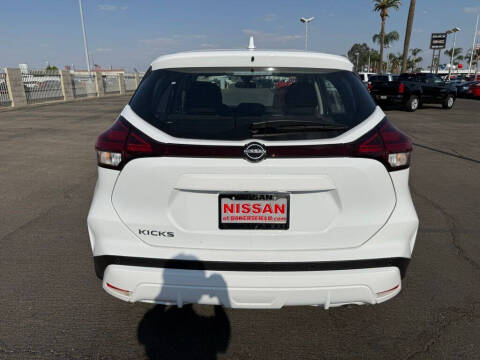 2025 Nissan Kicks Play S