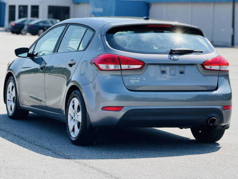 2016 Kia Forte5 LX