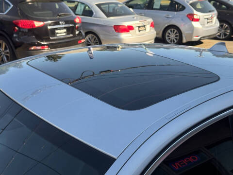 2011 BMW 5 Series 528i