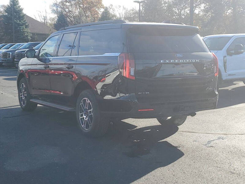 2025 Ford Expedition MAX Active
