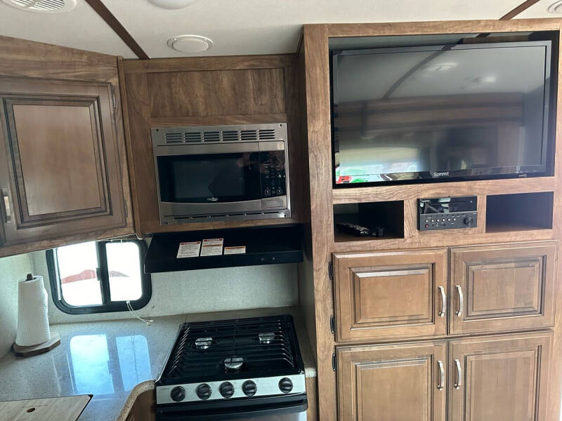 2018 Keystone RV Laredo 225 MK