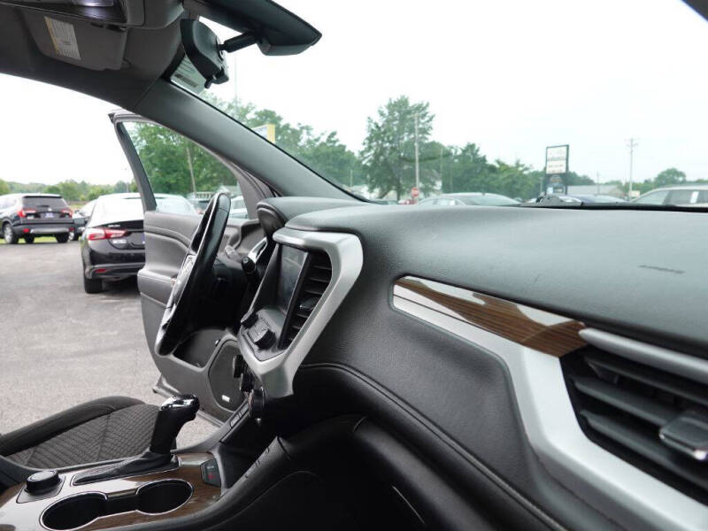 2019 GMC Acadia SLE-2