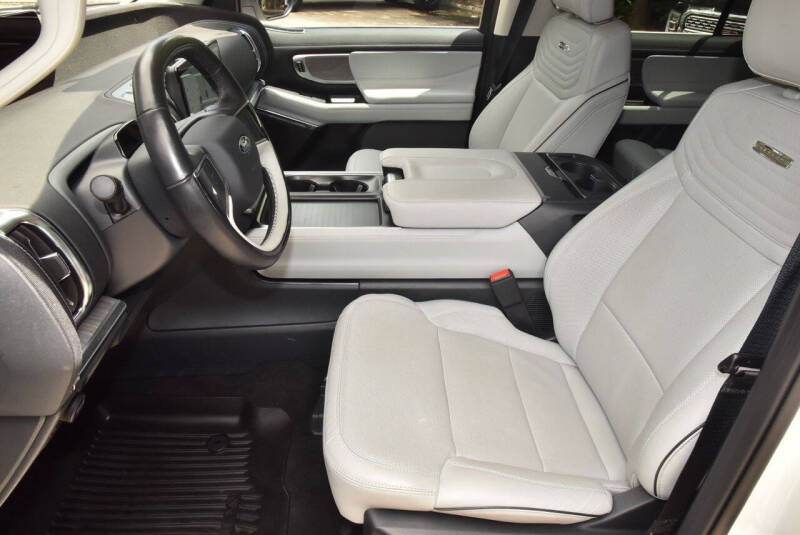 2025 Ford Expedition MAX Platinum