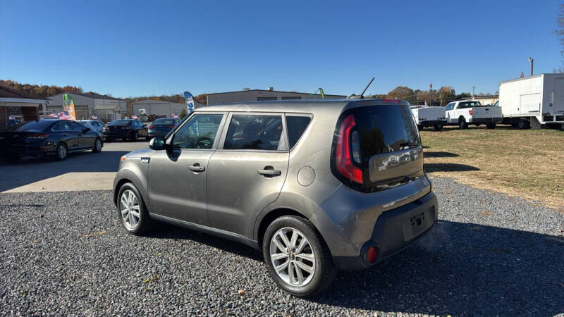 2018 Kia Soul +