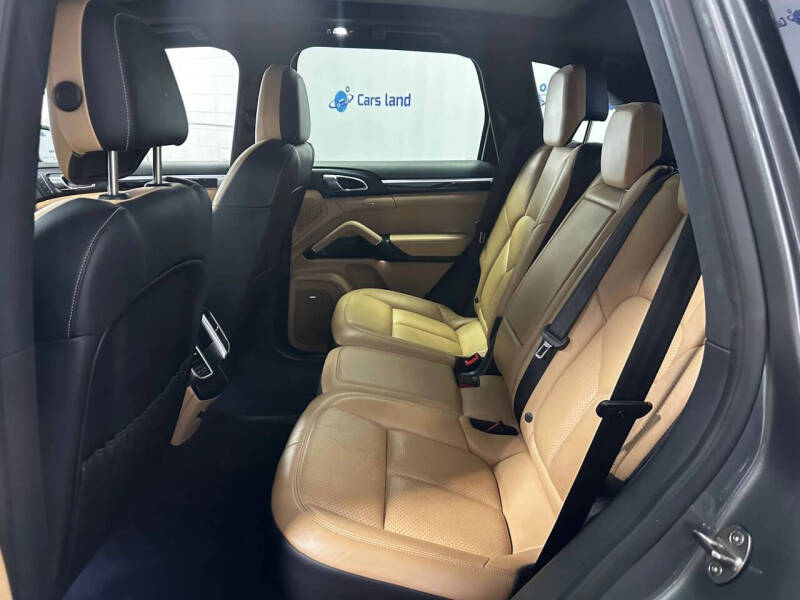 2017 Porsche Cayenne S